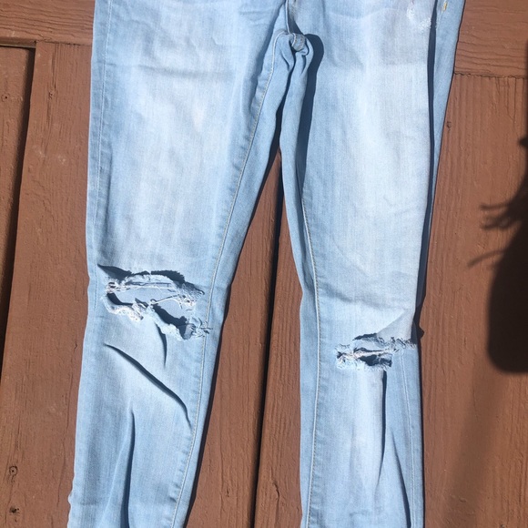 High Waisted Ripped Jeans - Picture 2 of 6